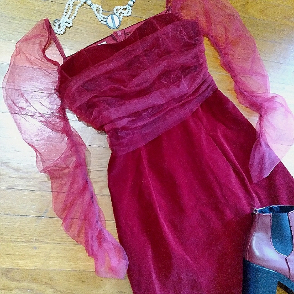 NWT PEONY dress size small